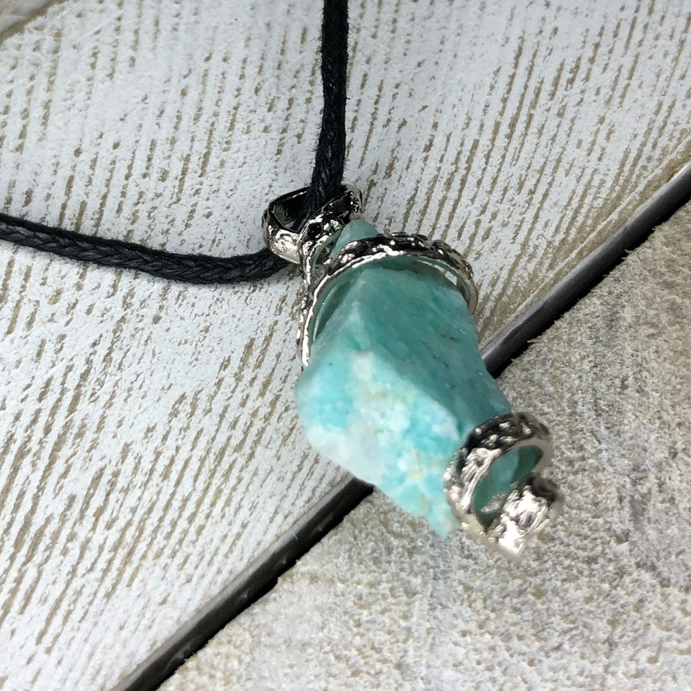 Authentic Peruvian Turquoise Stone Necklace. - image 2